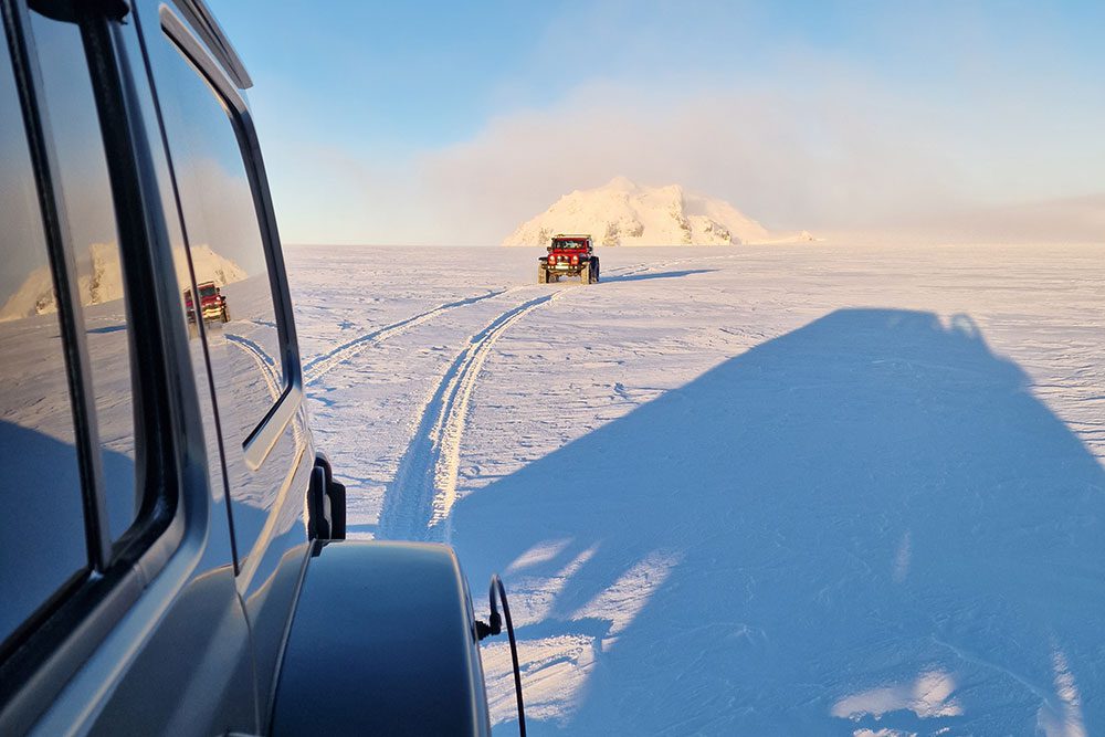 jeep in iceland