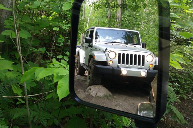 jeep in sideview mirror