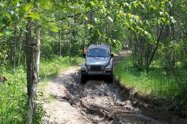 jeep in deep tracks