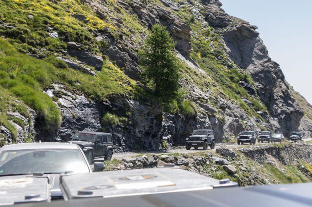jeeps navigating alps