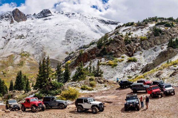 group jeeps snow